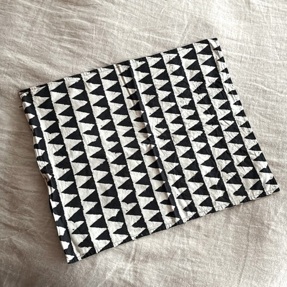 NWOT Olsson & Jensen Hand Printed Pillow Sham
